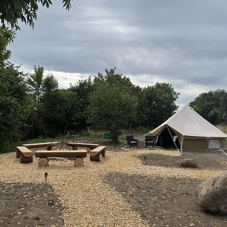 Glamping Lille Strandbygard Camping