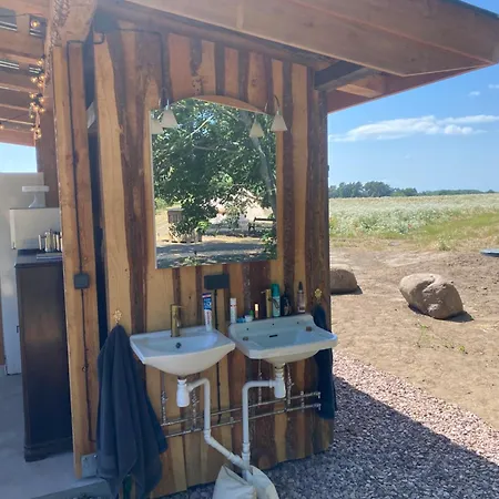Glamping Lille Strandbygard *