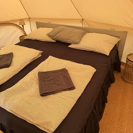 Camping Glamping Lille Strandbygard Arnager