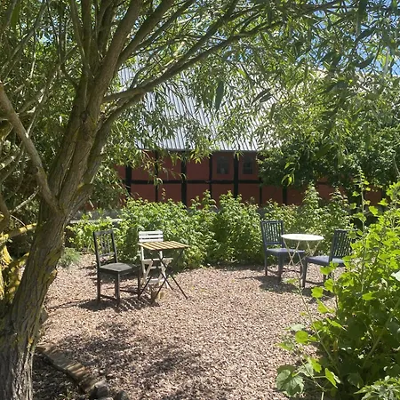 Glamping Lille Strandbygard Arnager
