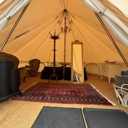 Camping Glamping Lille Strandbygard *